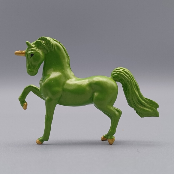 Breyer Other - Breyer Nebula Mini Whinnies Chase Piece